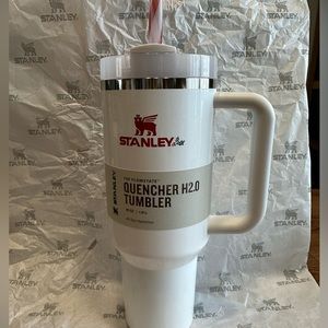 Brand new limited edition mistletoe twist Stanley